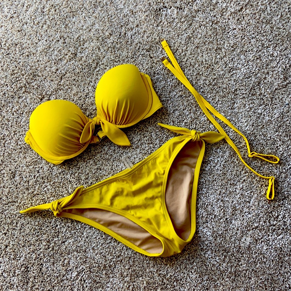 Victoria’s Secret Biofit Bathing Suit Set